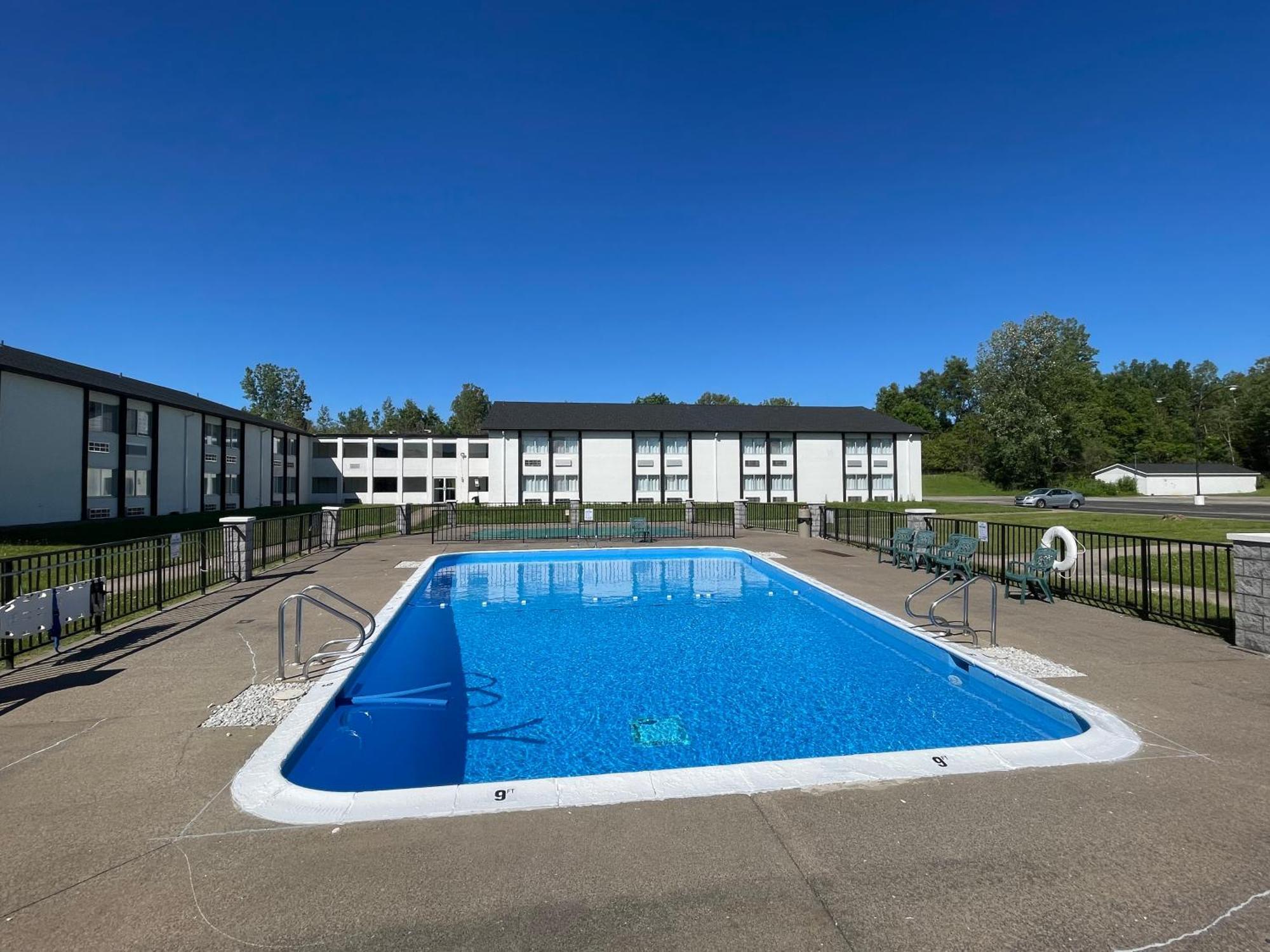 Econo Lodge Kearsarge Esterno foto